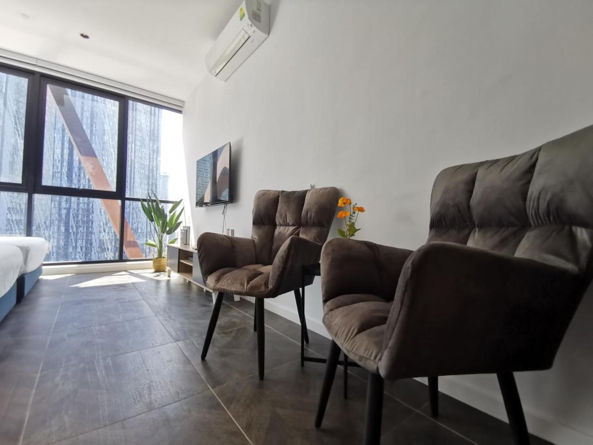 Scarletz Suites Klcc By De Harlequins Guesthouse Kuala Lumpur Eksteriør billede