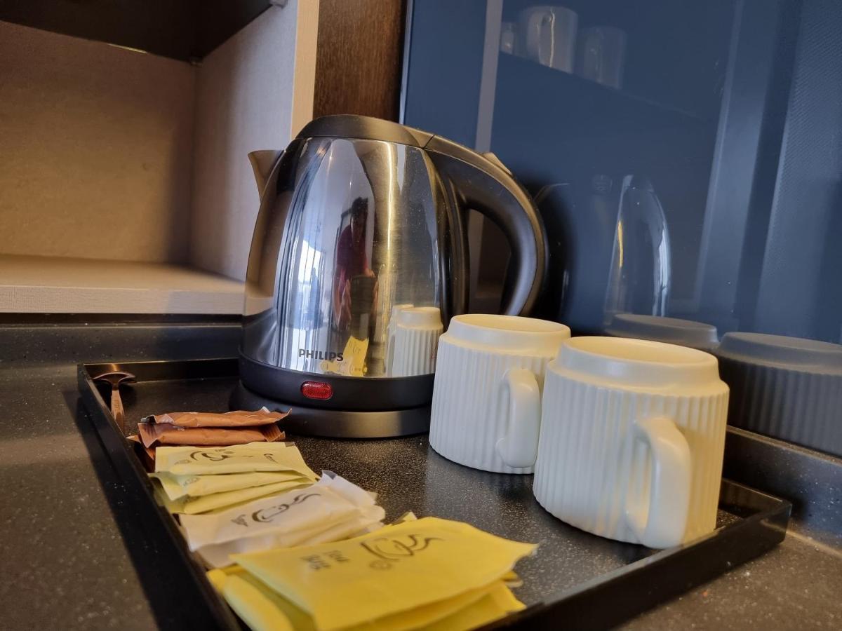 Scarletz Suites Klcc By De Harlequins Guesthouse Kuala Lumpur Eksteriør billede
