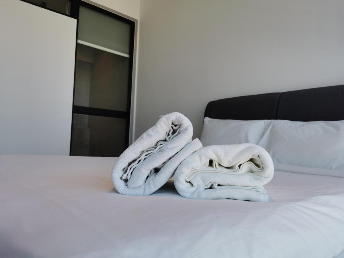 Scarletz Suites Klcc By De Harlequins Guesthouse Kuala Lumpur Eksteriør billede