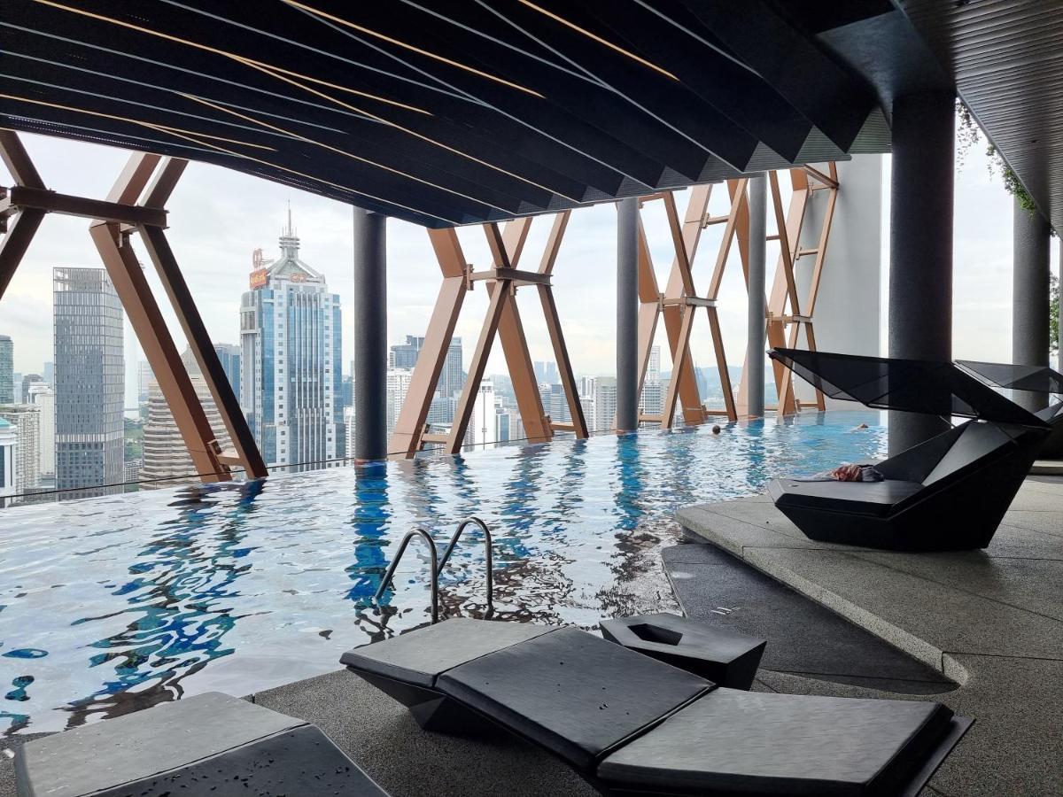 Scarletz Suites Klcc By De Harlequins Guesthouse Kuala Lumpur Eksteriør billede