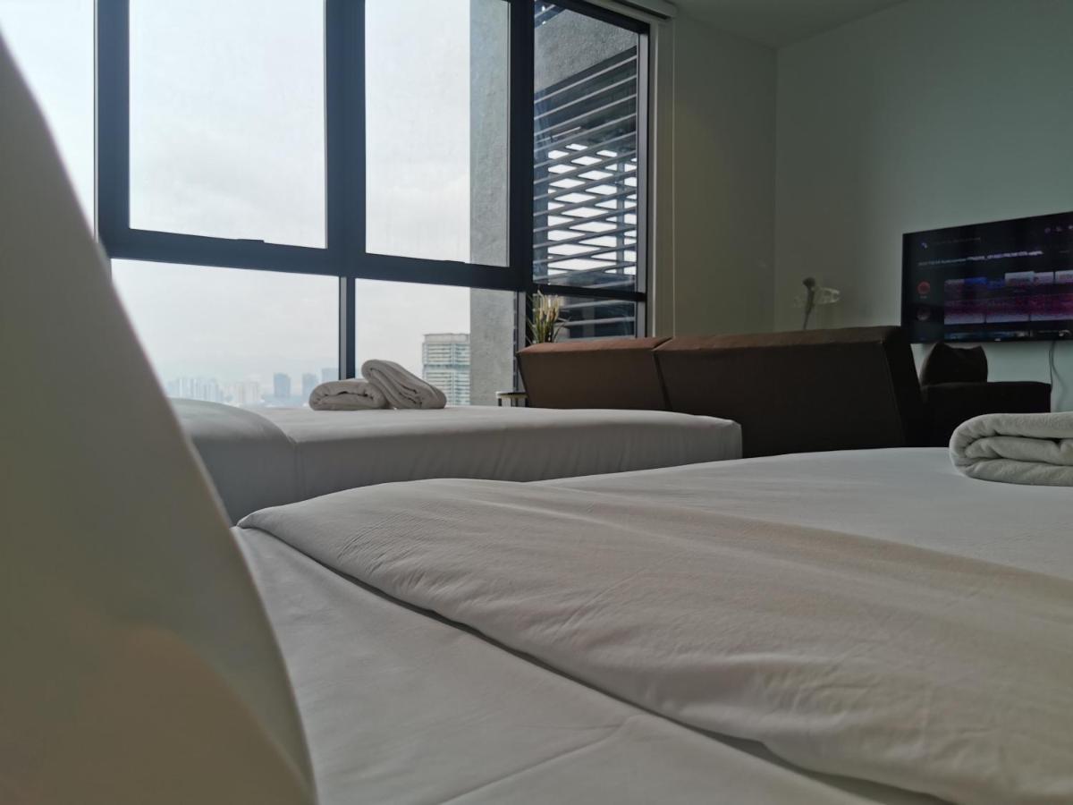 Scarletz Suites Klcc By De Harlequins Guesthouse Kuala Lumpur Eksteriør billede